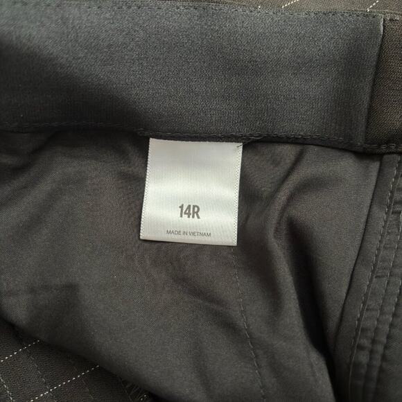 Elegant Black Pinstripe Women's Pants - Picture 6 of 9